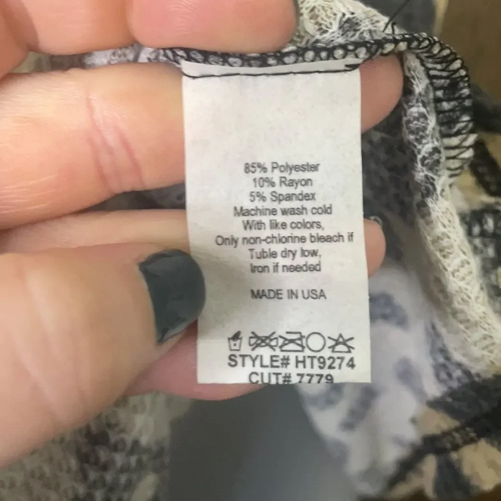 Leopard Ruffle Top - Picture 4 of 10